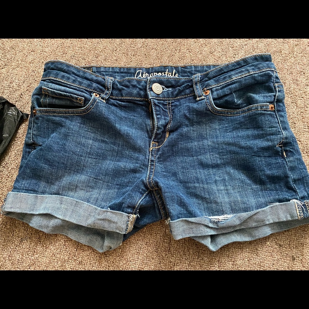 Shorts - Picture 2 of 4